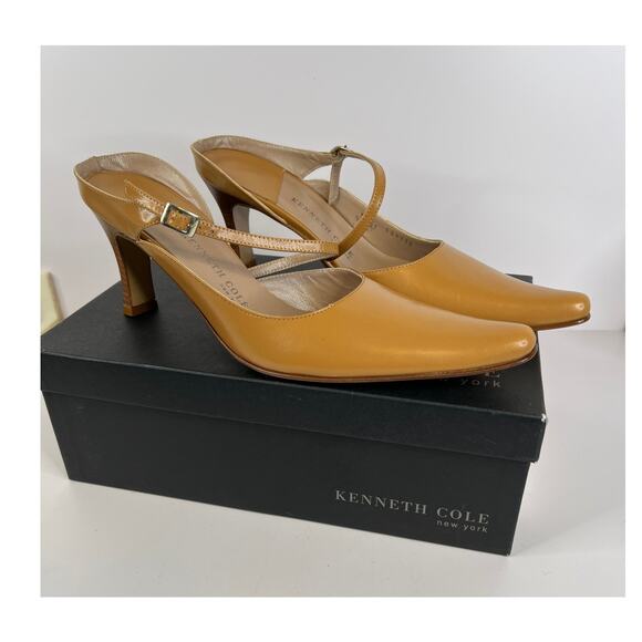 Kenneth Cole Leather Heels Size 9 Style: Wall Street LE - Camel - Italy - Picture 3 of 16